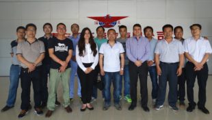 西班牙百卫在温氏公司进行技术培训